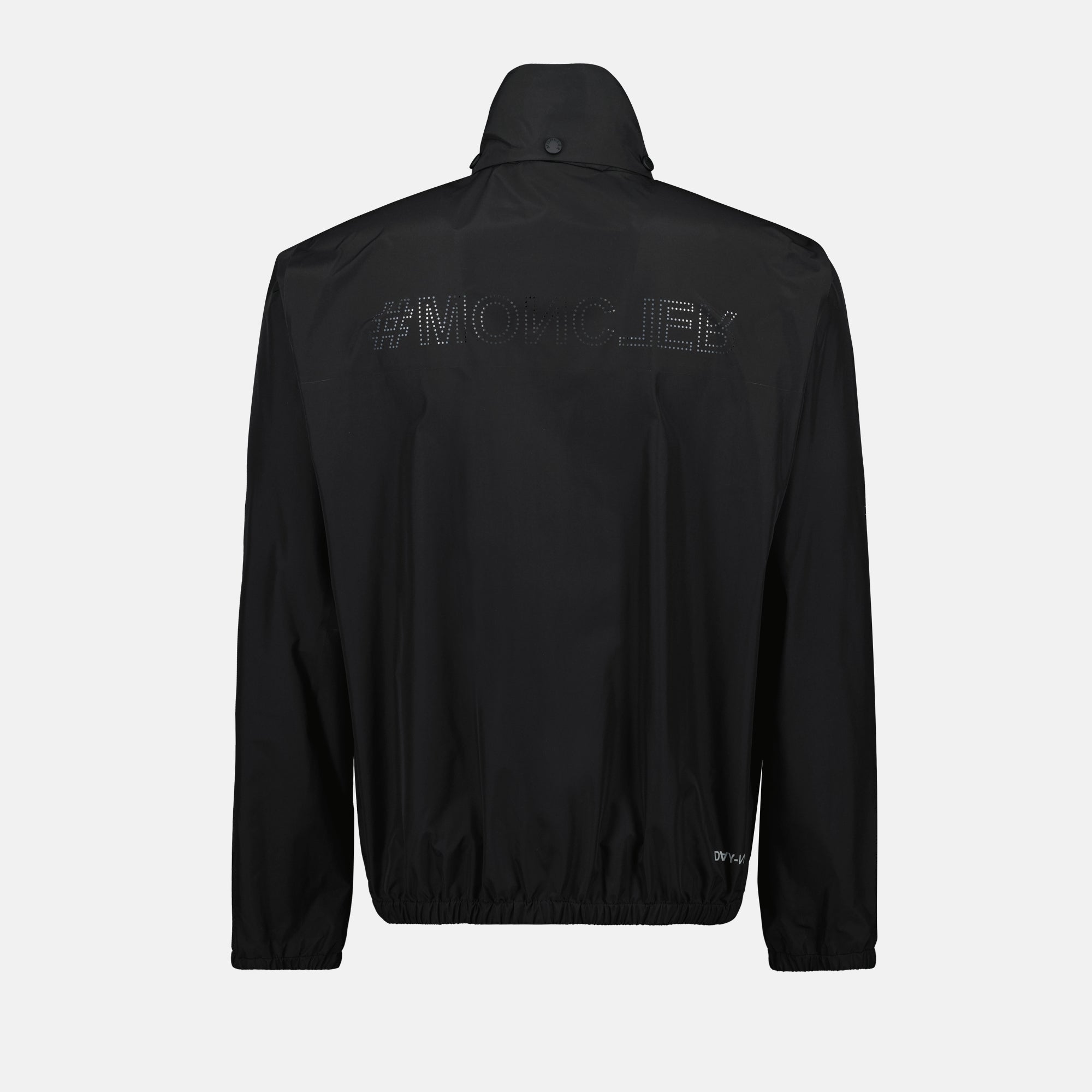 Imagen de la chaqueta Masterpiece Hexagone de Moncler Grenoble para hombres - Temporada primavera-verano 2024 - Vista de detalle 2