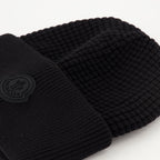 Image of Cotton Beanie with Black Logo by Moncler for Men - Season Autumn-Winter 2025 - Detail View 2