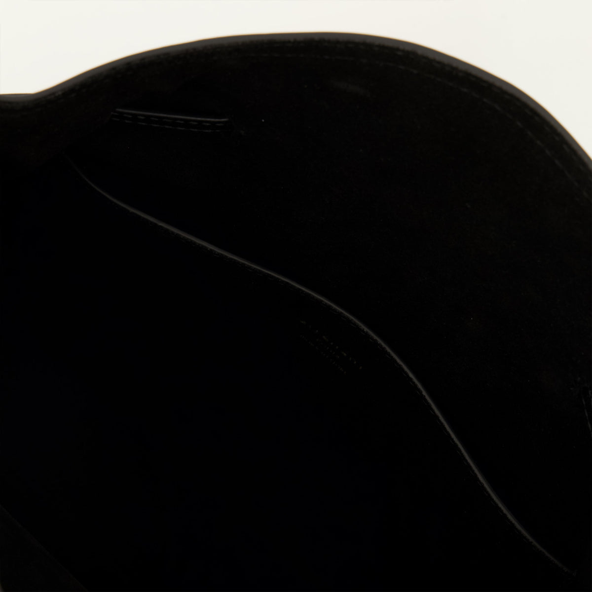 Voyou Bucket Leather Bag in Black
