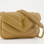 Bild von Le Sac Loulou Mini Beige von Saint Laurent für Frauen - Saison Herbst-Winter 2025 - Detailansicht 1