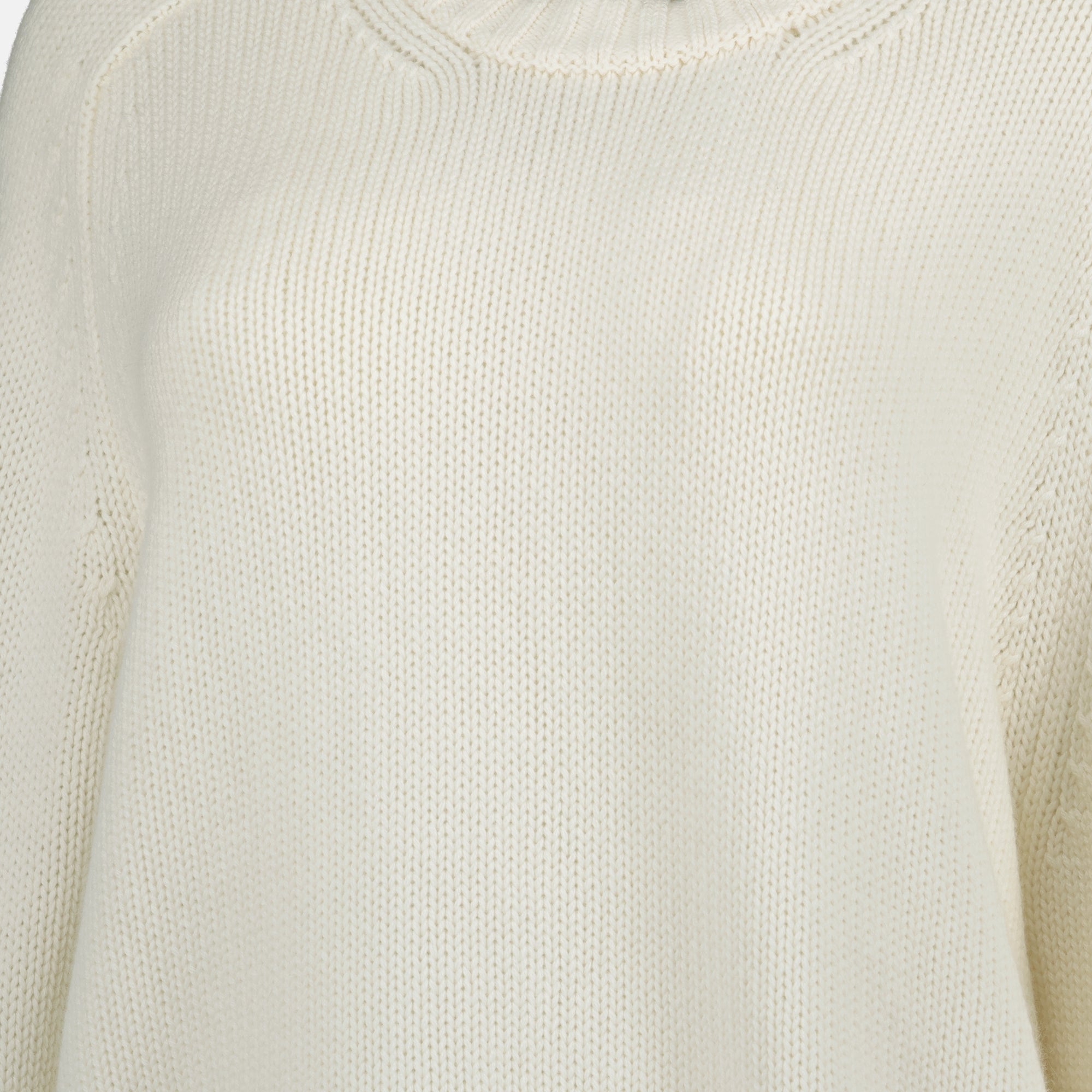 cashmere sweater, white sweater, Khaite, Fall-Winter collection, luxury fashion