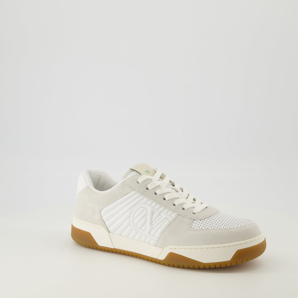 バレンティノ・ガラヴァーニの男性用ホワイトスパリースニーカーの画像 - 2026年春夏シーズン - 前右三分の一ビュー