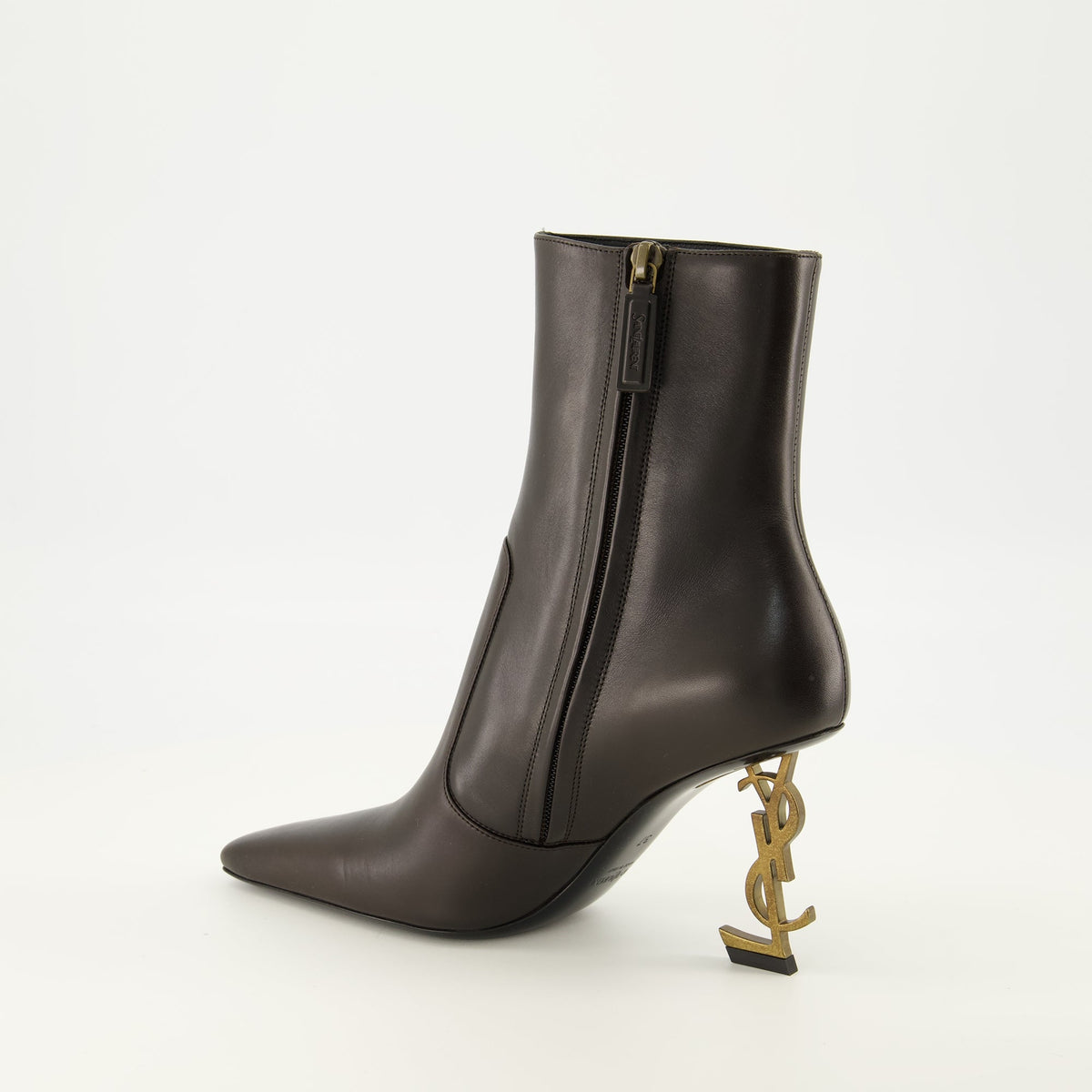 Mocassini in pelle marrone a punta