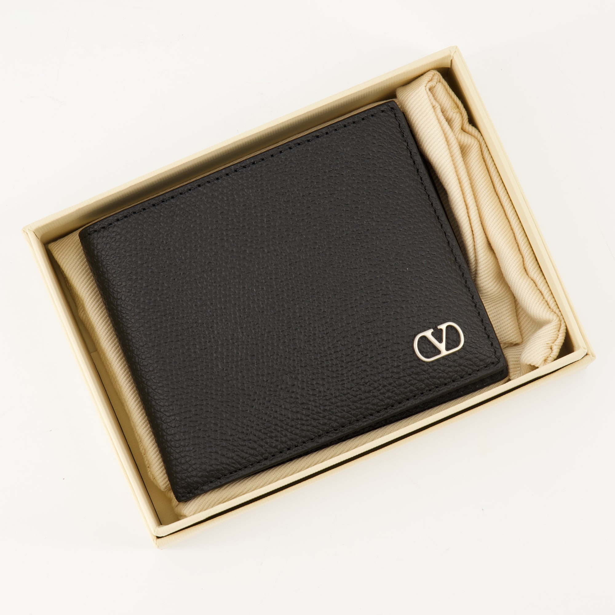 VLogo Card Holder, Valentino Garavani, leather accessories, grained leather wallet, luxury card holder