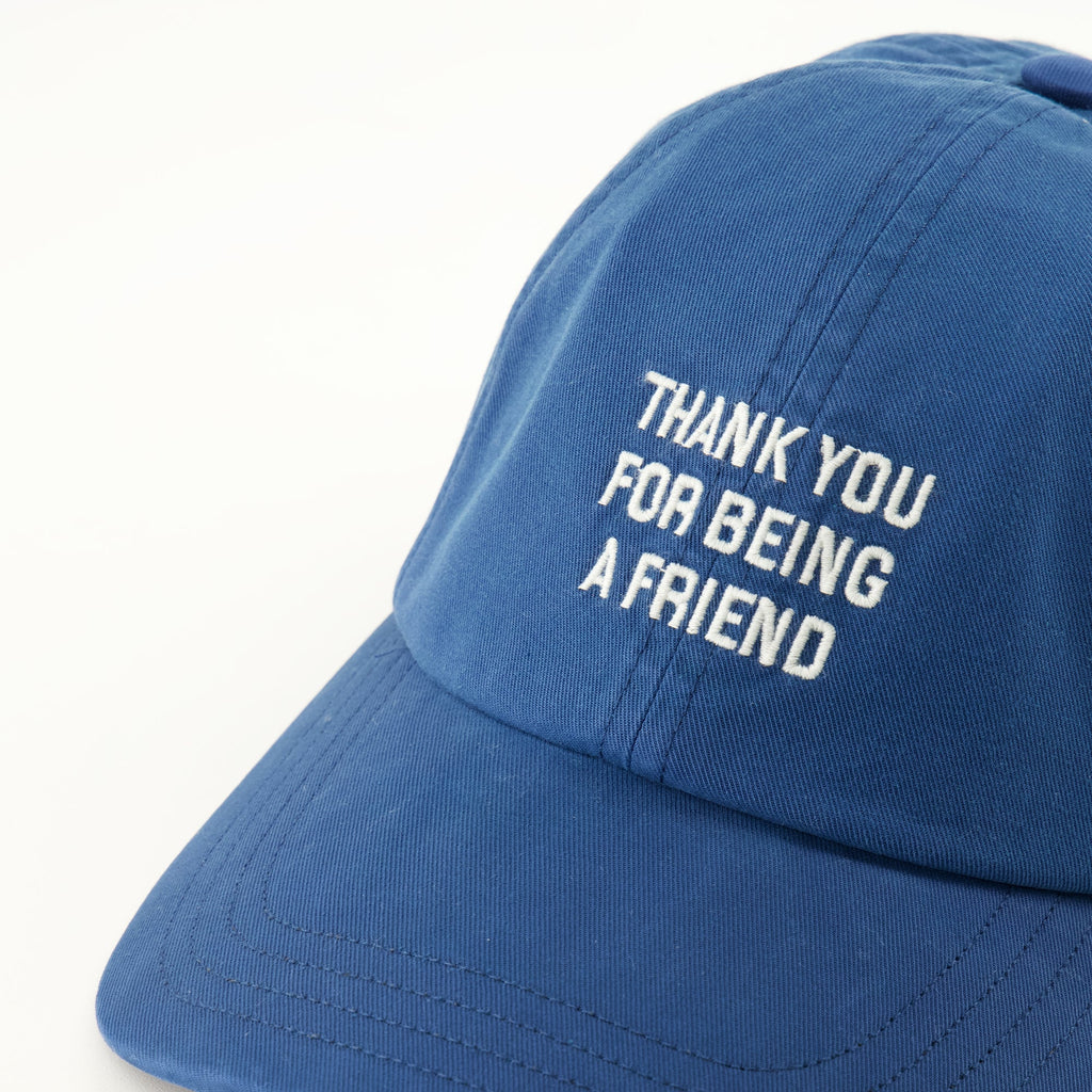 Casquette en coton bleu avec broderie