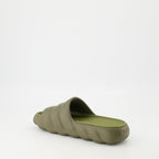 Bilde av Lilo Kaki Slide sandaler av Moncler for menn - Sesong Vår-Sommer 2025 - Bak høyre trekvart visning