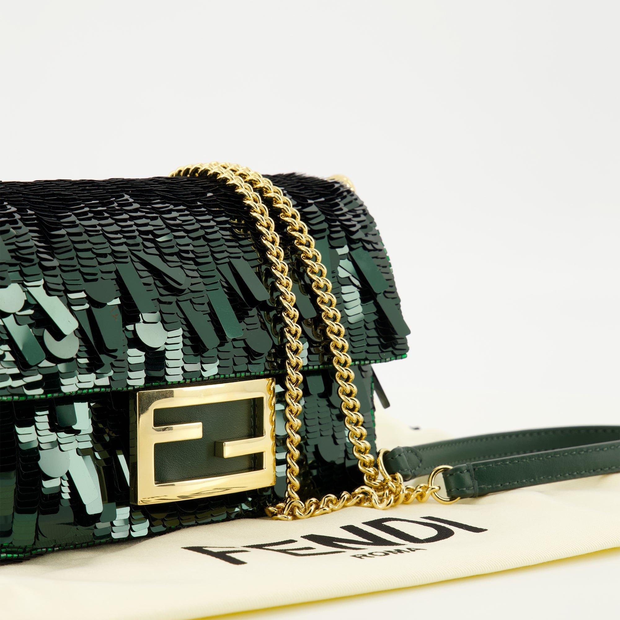 Bilde av Fendi Mini Baguette Bag for kvinner - Sesong Høst-Vinter 2025 - Detalj 1