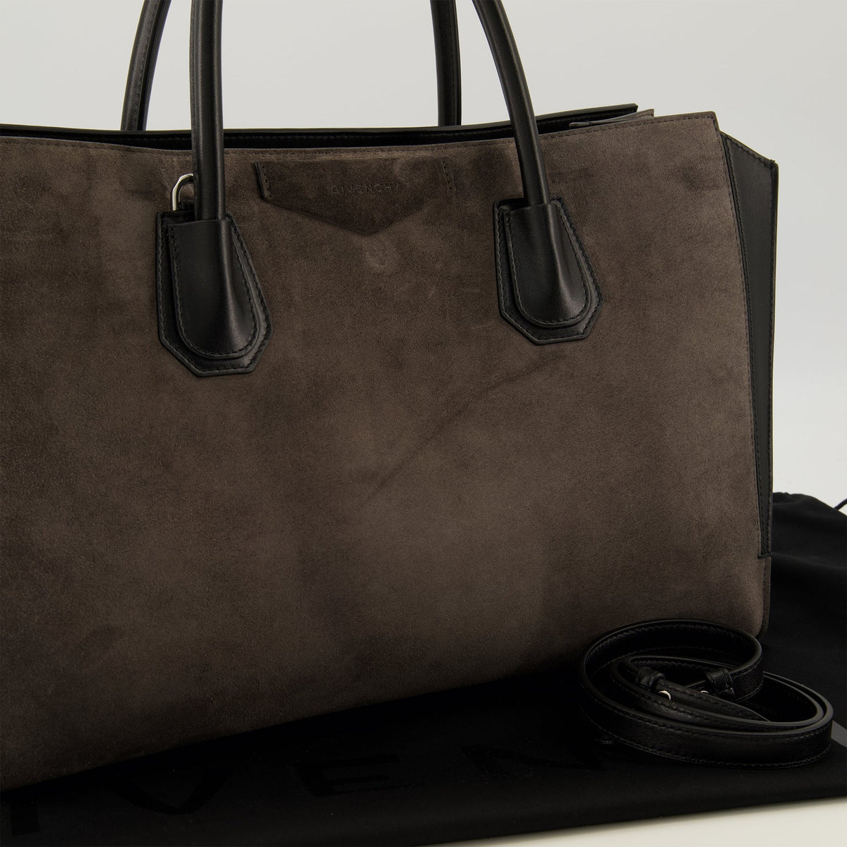 Antigona Catchall Medium Bag