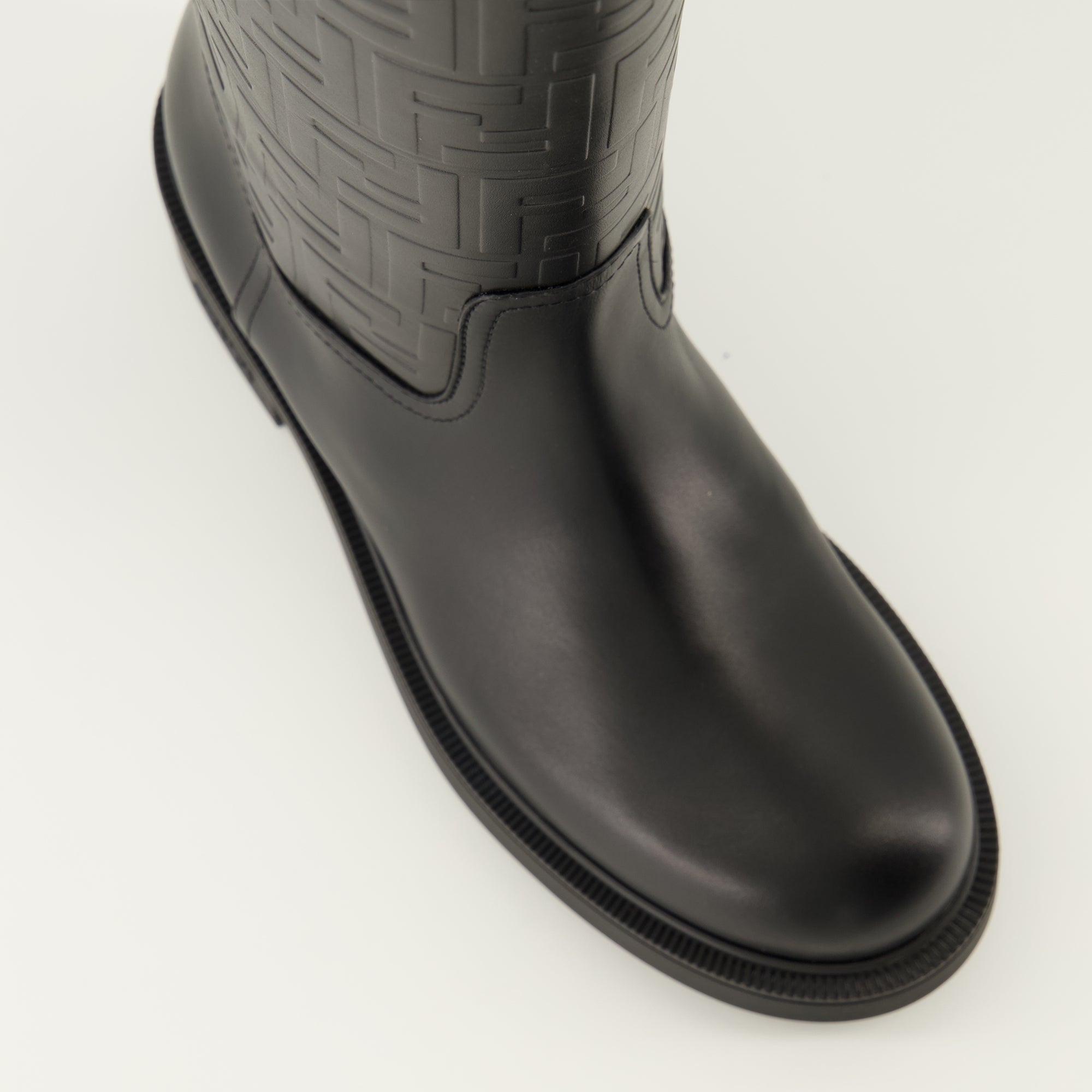 Fendi Filo boots, black leather boots, autumn-winter footwear, slip-on boots, premium quality shoes