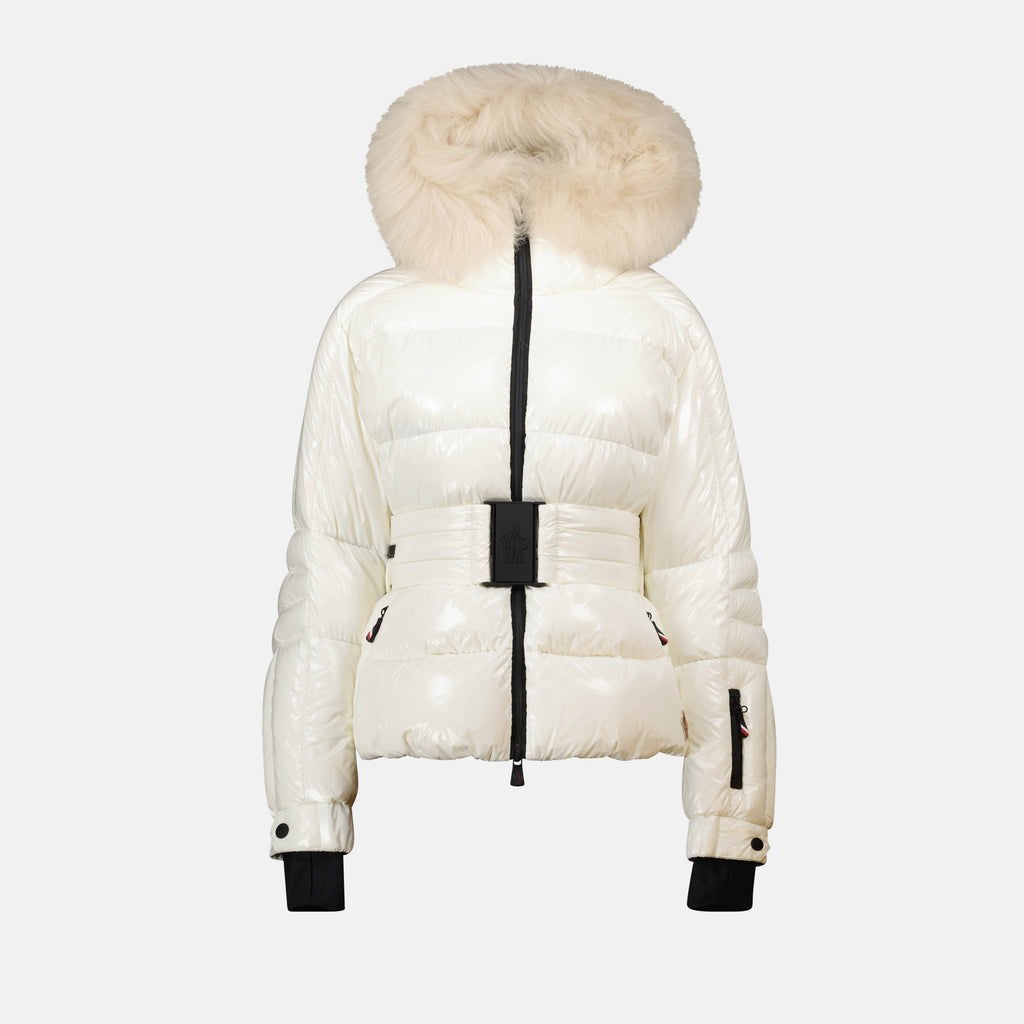 Imagen de una chaqueta acolchada blanca de Moncler Grenoble para mujeres - Temporada Otoño-Invierno 2024 - Vista frontal
