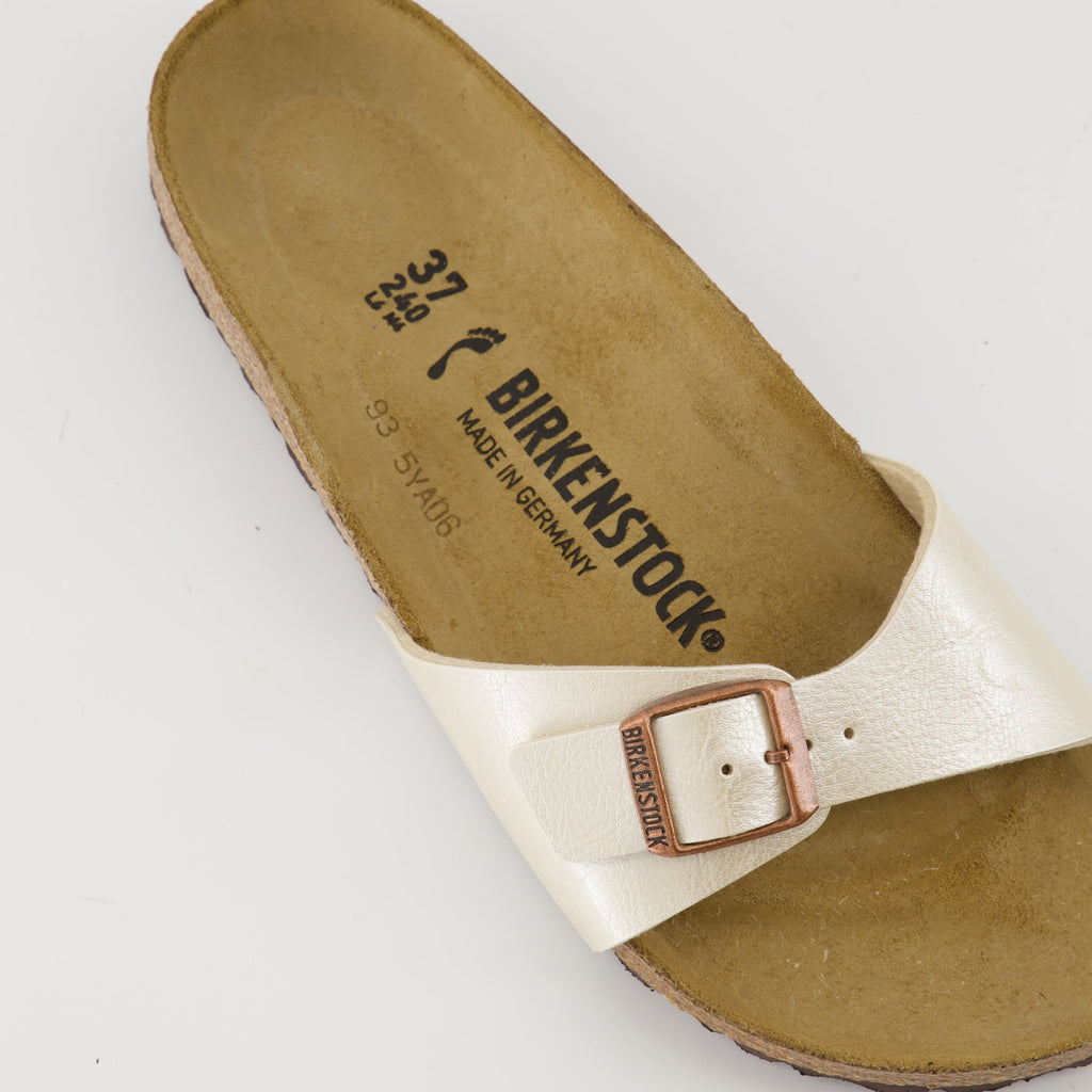 Birkenstock sandals, beige sandals, comfortable footwear, Spring-Summer collection, Birko-Flor material