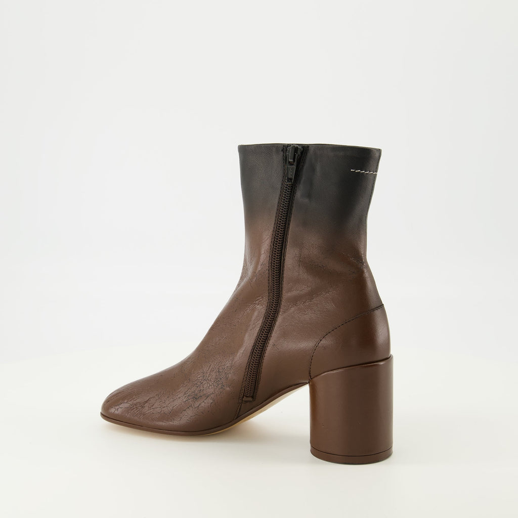 anatomic ankle boots, MM6 footwear, leather ankle boots, premium quality boots, fashionable brown boots