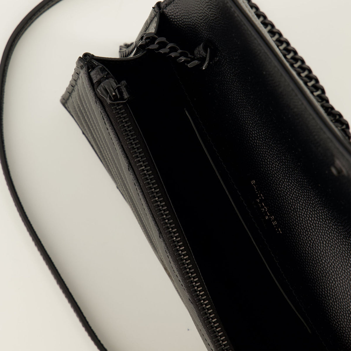 Cassandre Envelope Chain Wallet