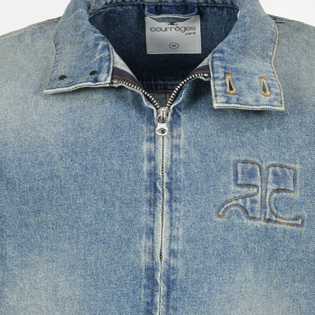 Imagen de detalle de la chaqueta de mezclilla City de Courrèges para hombres - Temporada Primavera-Verano 2026 - Vista de Detalle 2