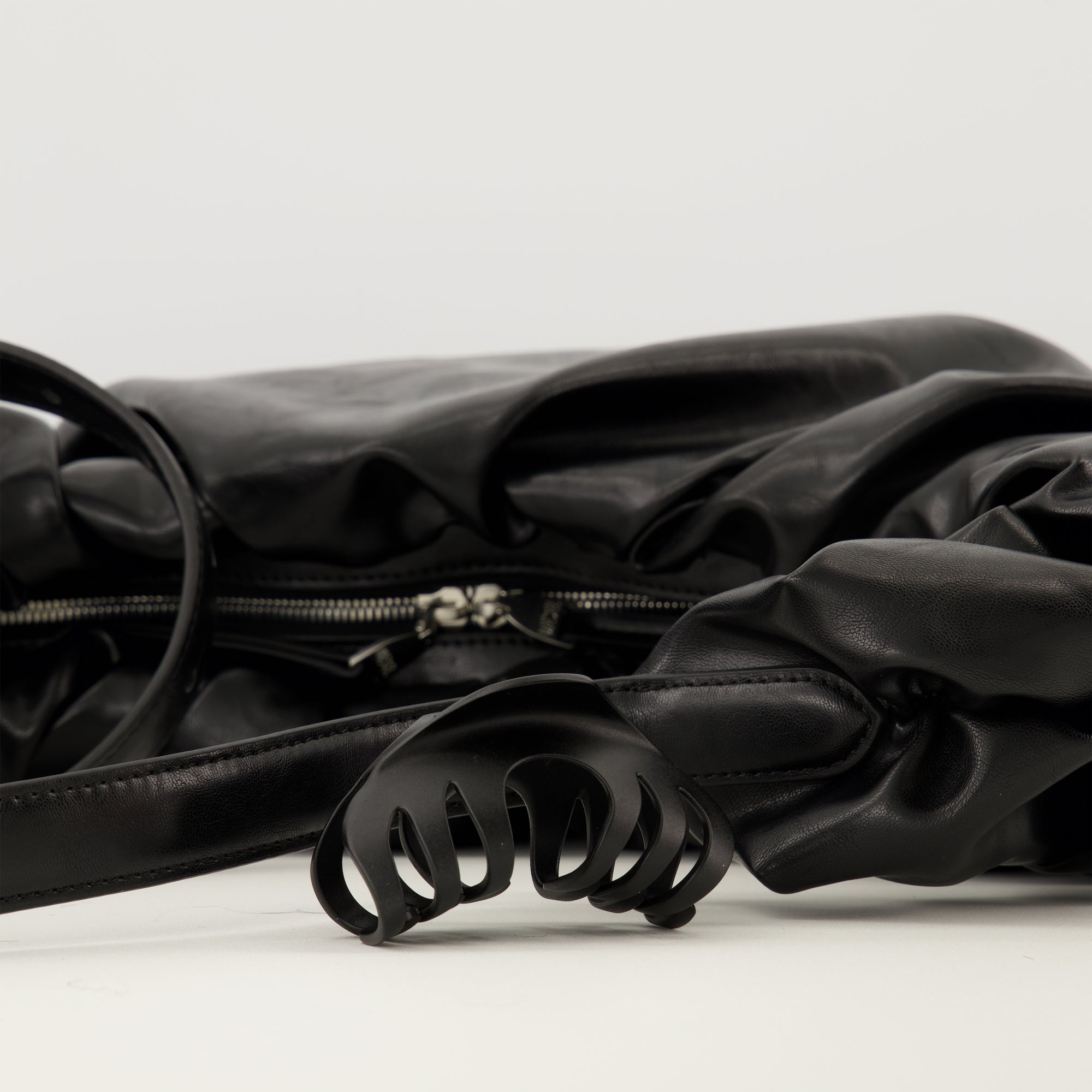 Diesel Hobo Bag, Black Sac Grab-D, Design Accessories, Functional Fashion, Glossy Handbags