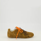 Bilde av New Balance x Miu Miu 530 SL Brown av Miu Miu for kvinner - Sesong Vår-Sommer 2026 - Høyre sidevisning