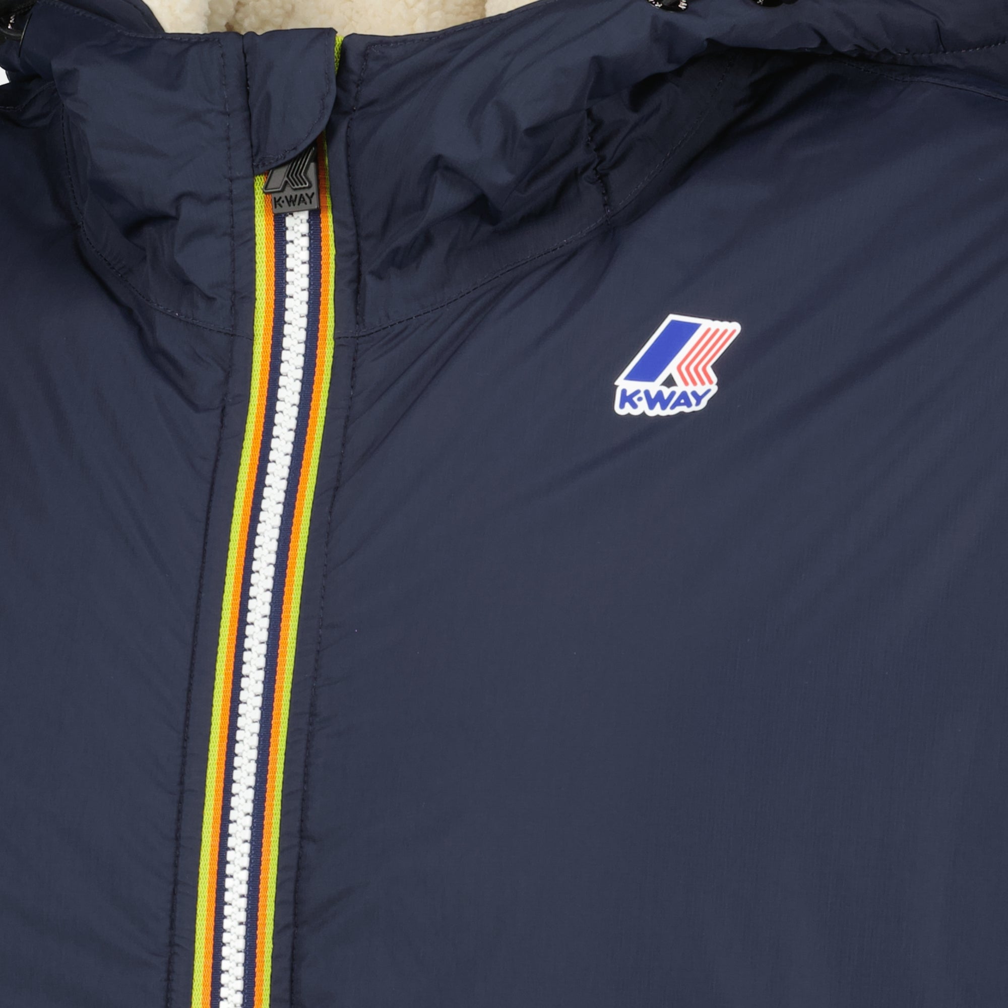 Image of Le Vrai 4.0 Eiffel Orsetto Parka by K-Way for Unisex - Season Autumn-Winter 2025 - Detail View 1