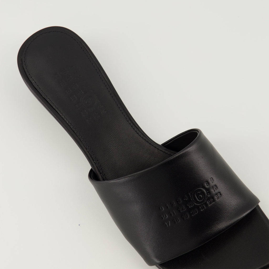 Image de Sandales Anatomiques par Mm6 pour Femmes - Saison Printemps-Été 2026 - Vue Détail du Dessus