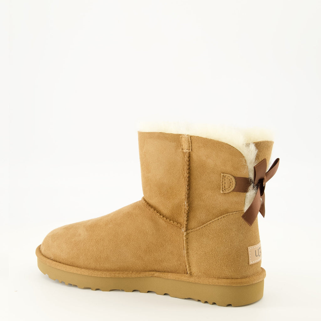 Botas Bailey Bow II de piel de oveja