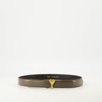 Image de la ceinture Kaki de Ami de cœur par Ami PARIS pour unisexe - Saison Automne-Hiver 2025 - Vue de face