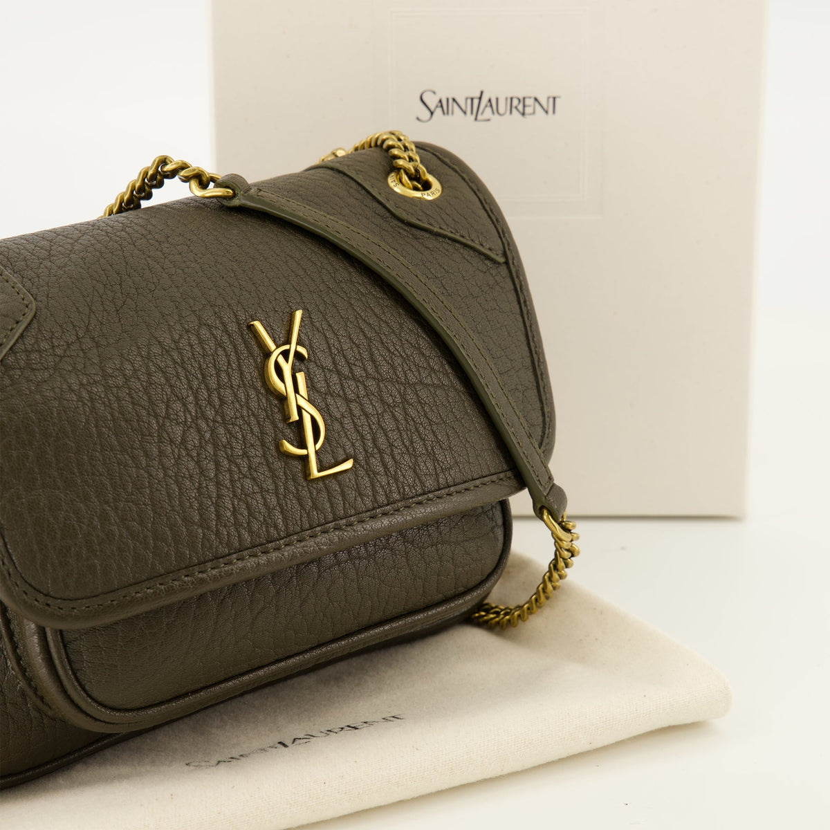 Niki Mini Tasche aus khakifarbenem Leder