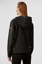 Bild einer Windjacke von Moncler Grenoble für Damen - Saison Frühjahr-Sommer 2024 - Detailansicht 10