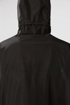 Bild einer Windjacke von Moncler Grenoble für Damen - Saison Frühjahr-Sommer 2024 - Detailansicht 6