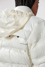 Imagen de la Chaqueta Bomber de Moncler Grenoble para Mujeres - Temporada Primavera-Verano 2024 - Vista de Detalle 13