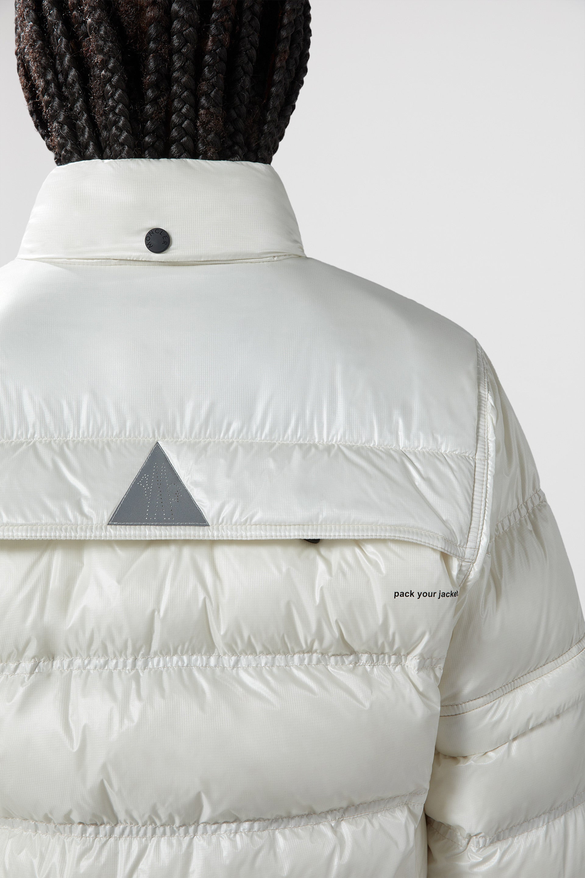 Imagen de la Chaqueta Bomber de Moncler Grenoble para Mujeres - Temporada Primavera-Verano 2024 - Vista de Detalle 12