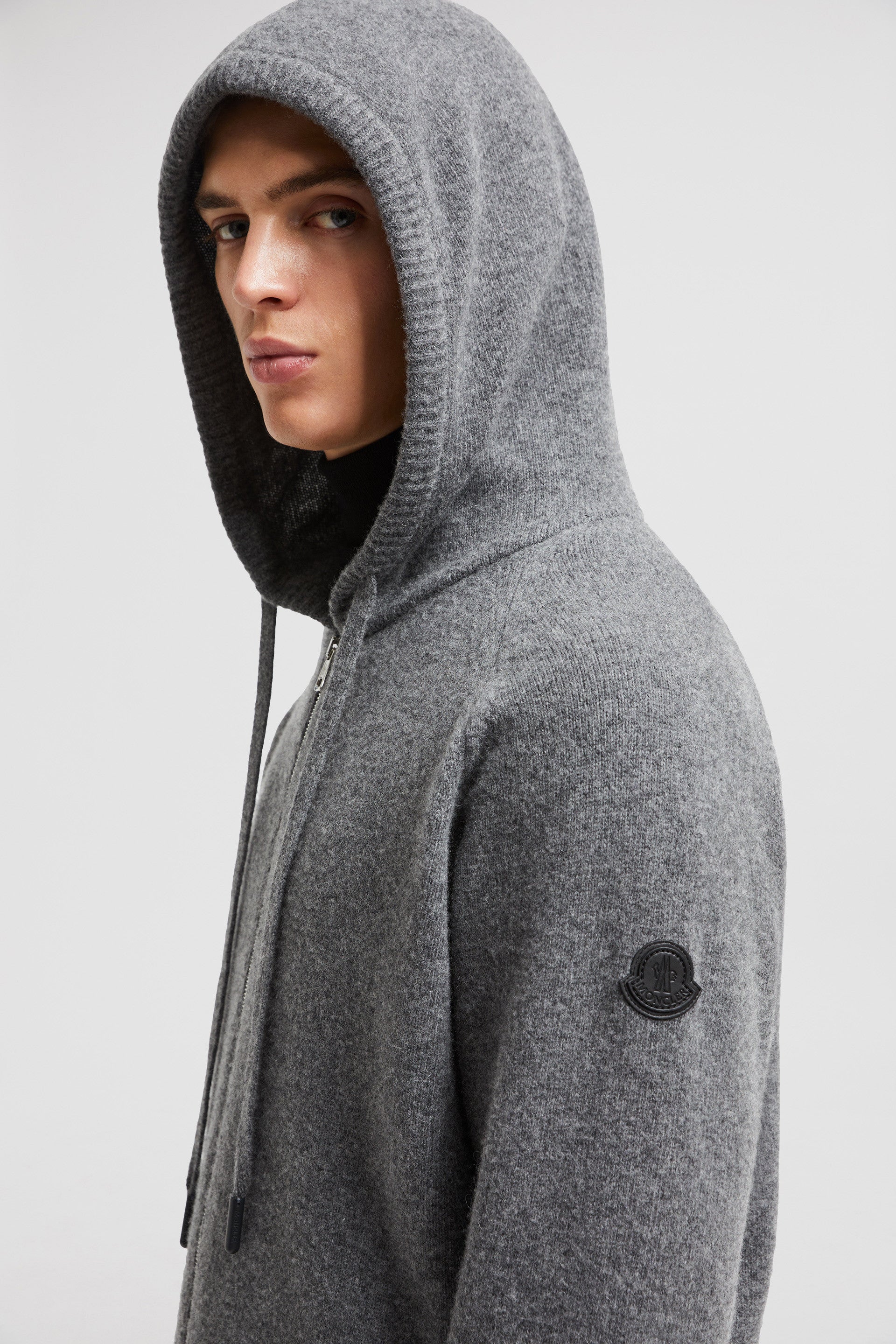 luxury cardigan, wool cashmere blend, zipped cardigan, grey cardigan, Moncler collection