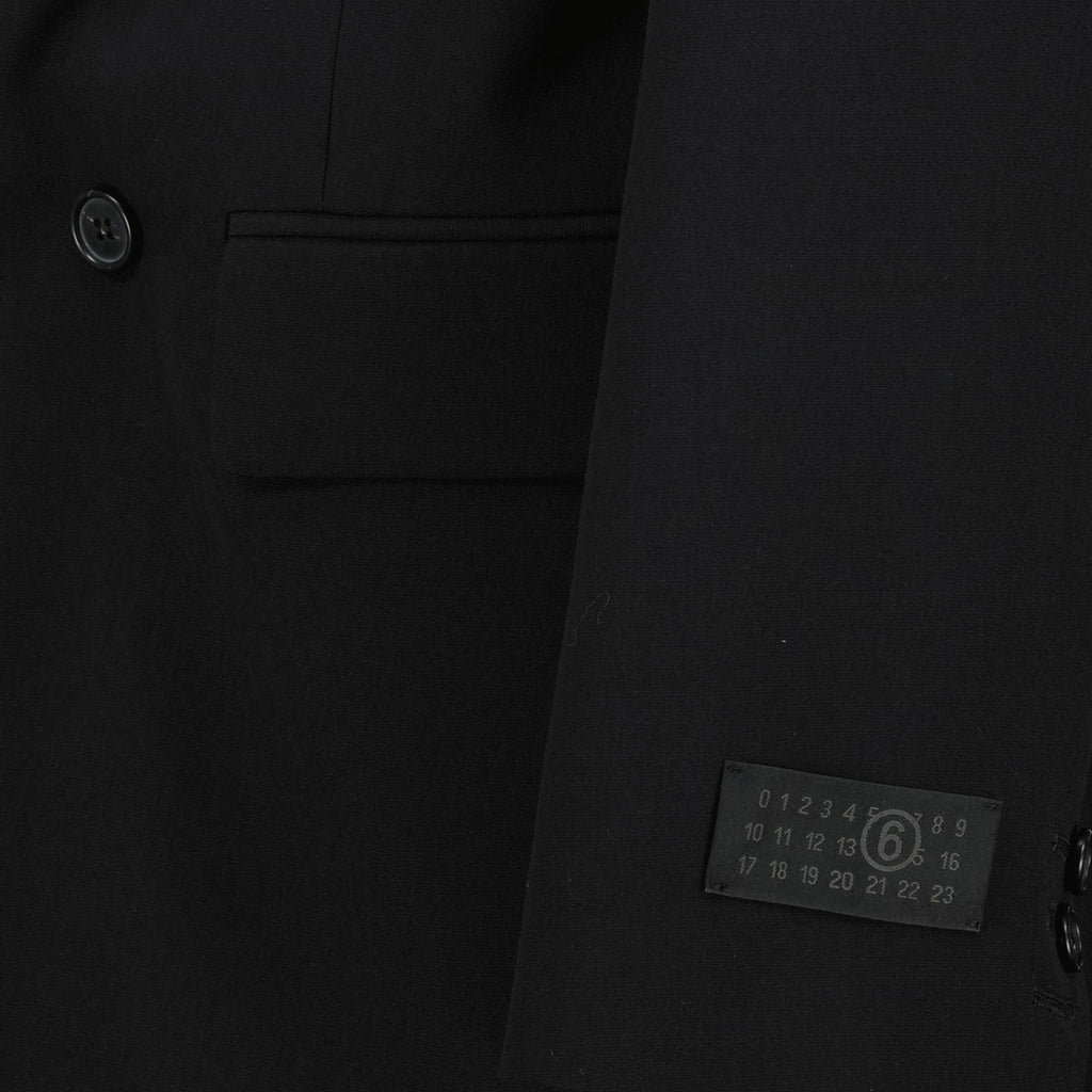 MM6 블랙 울 블레이저 이미지 - Mm6의 여성용 - 2026 봄-여름 시즌 - 디테일 보기 1