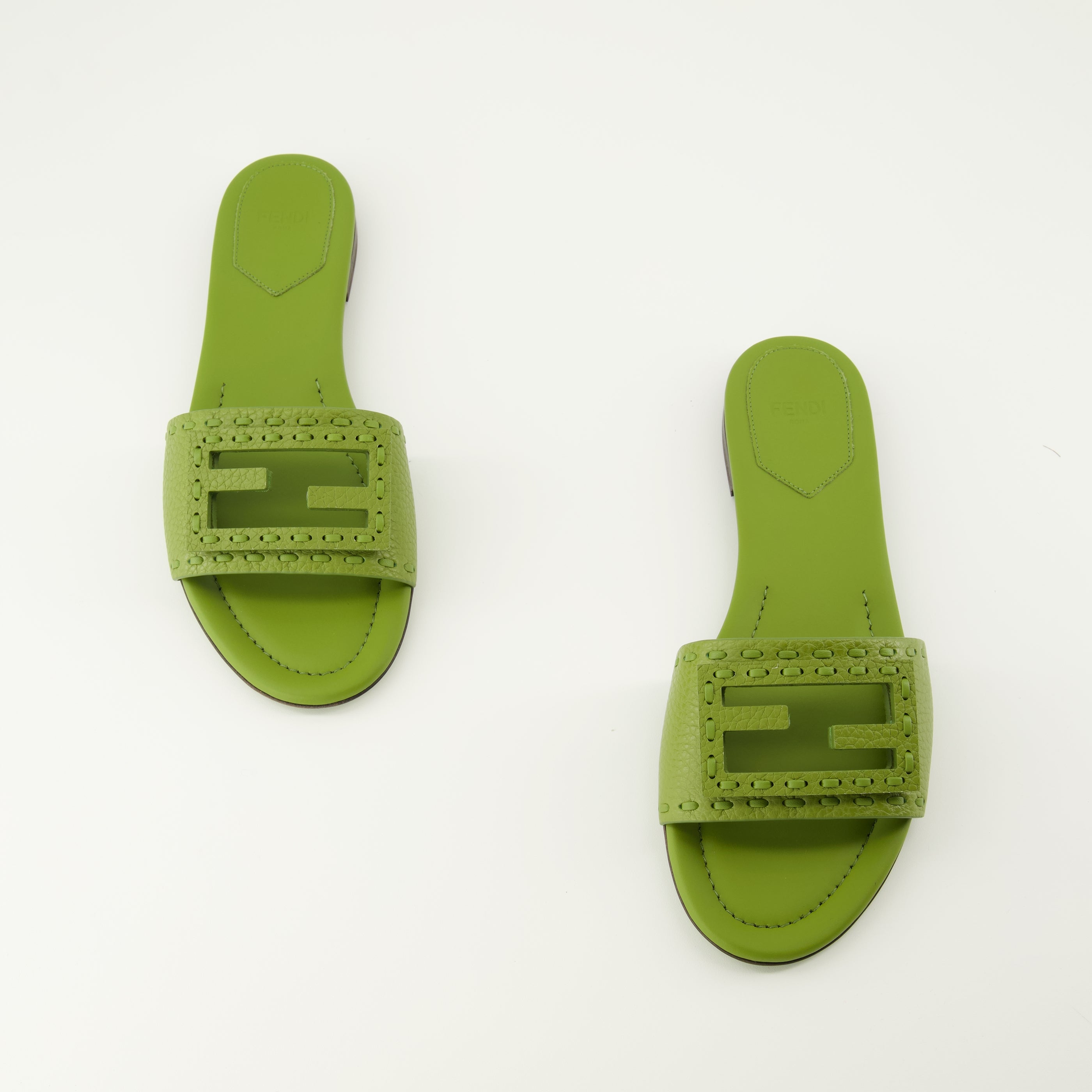 Baguette Green Mules