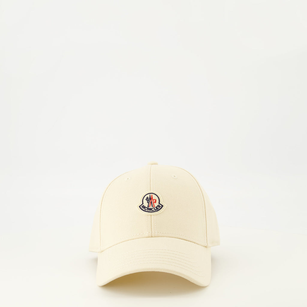 Image de casquette logo beige par Moncler pour femmes - Saison printemps-été 2026 - Vue de face