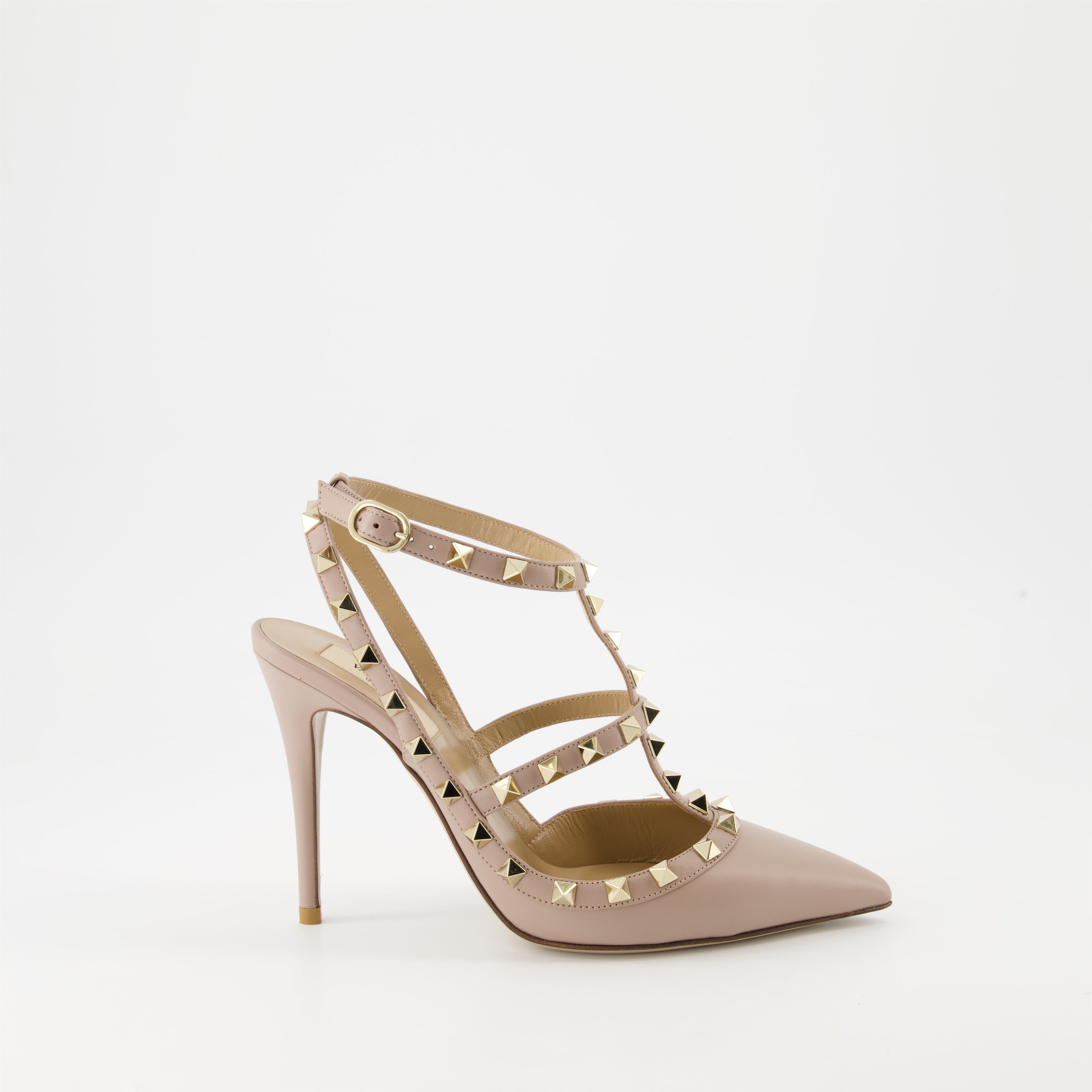 Rockstud pumps, leather pumps, Valentino Garavani shoes, black pumps, luxury footwear