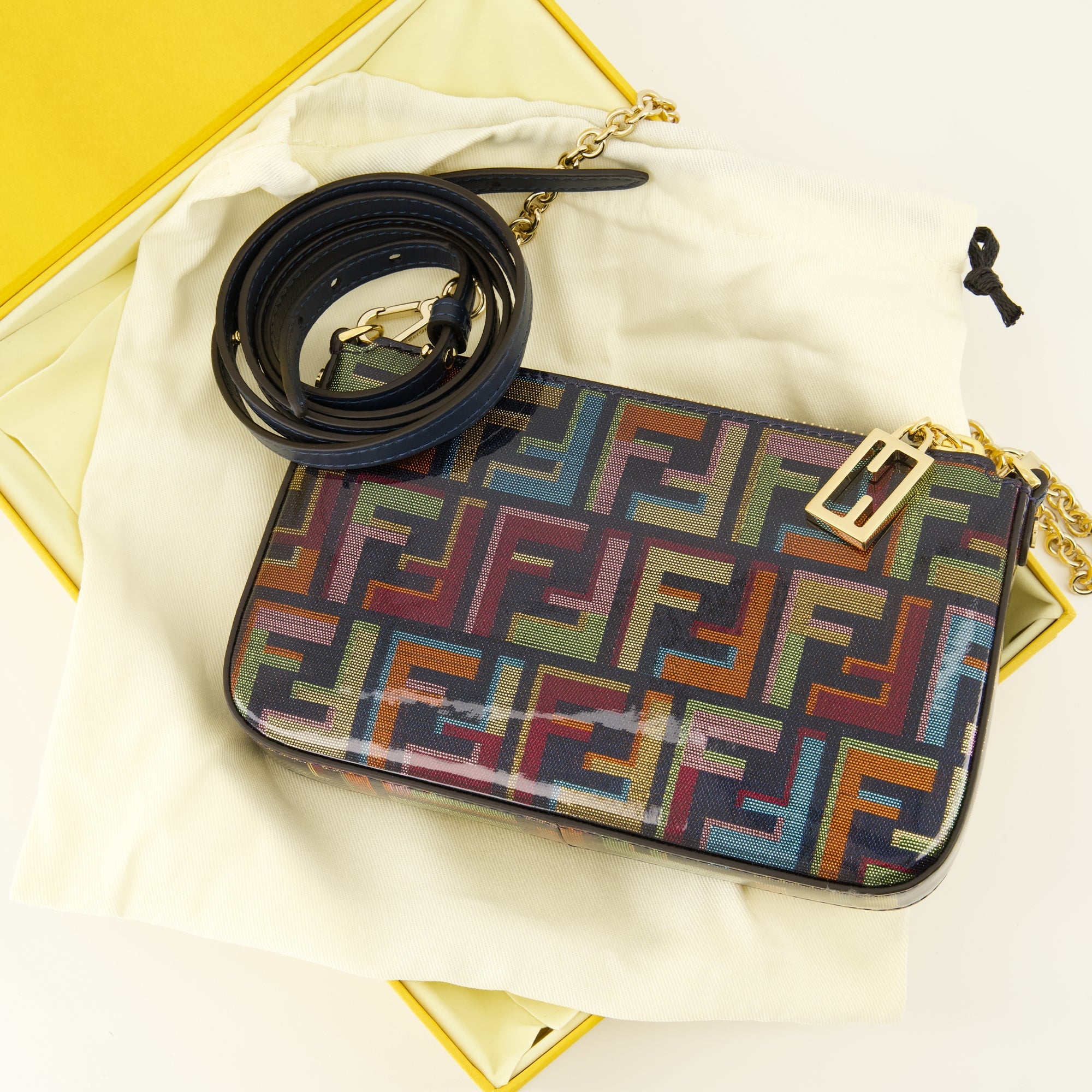 Image of Multicolore Baguette Bag by Fendi for Women - Season Spring-Summer 2026 - Detail View 1