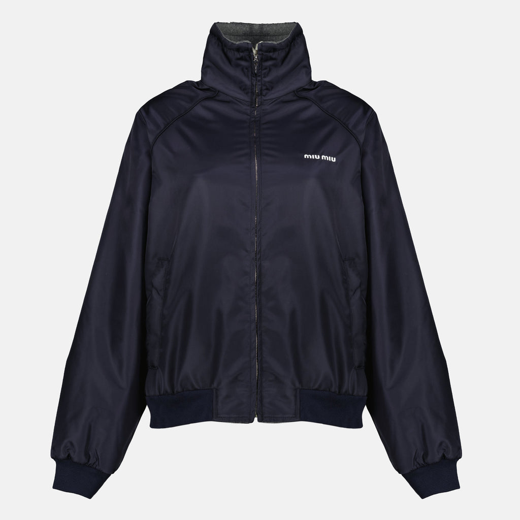 Imagem do blusão reversível azul e cinza da Miu Miu para mulheres - Temporada Primavera-Verão 2026 - Vista Frontal