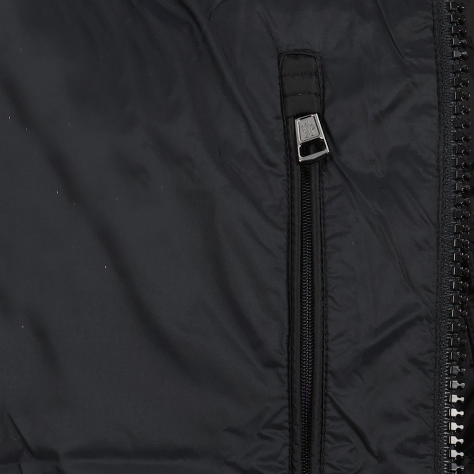 Image of Maya Down Jacket by Moncler for Men - Season Autumn-Winter 2025 - Detail View 8