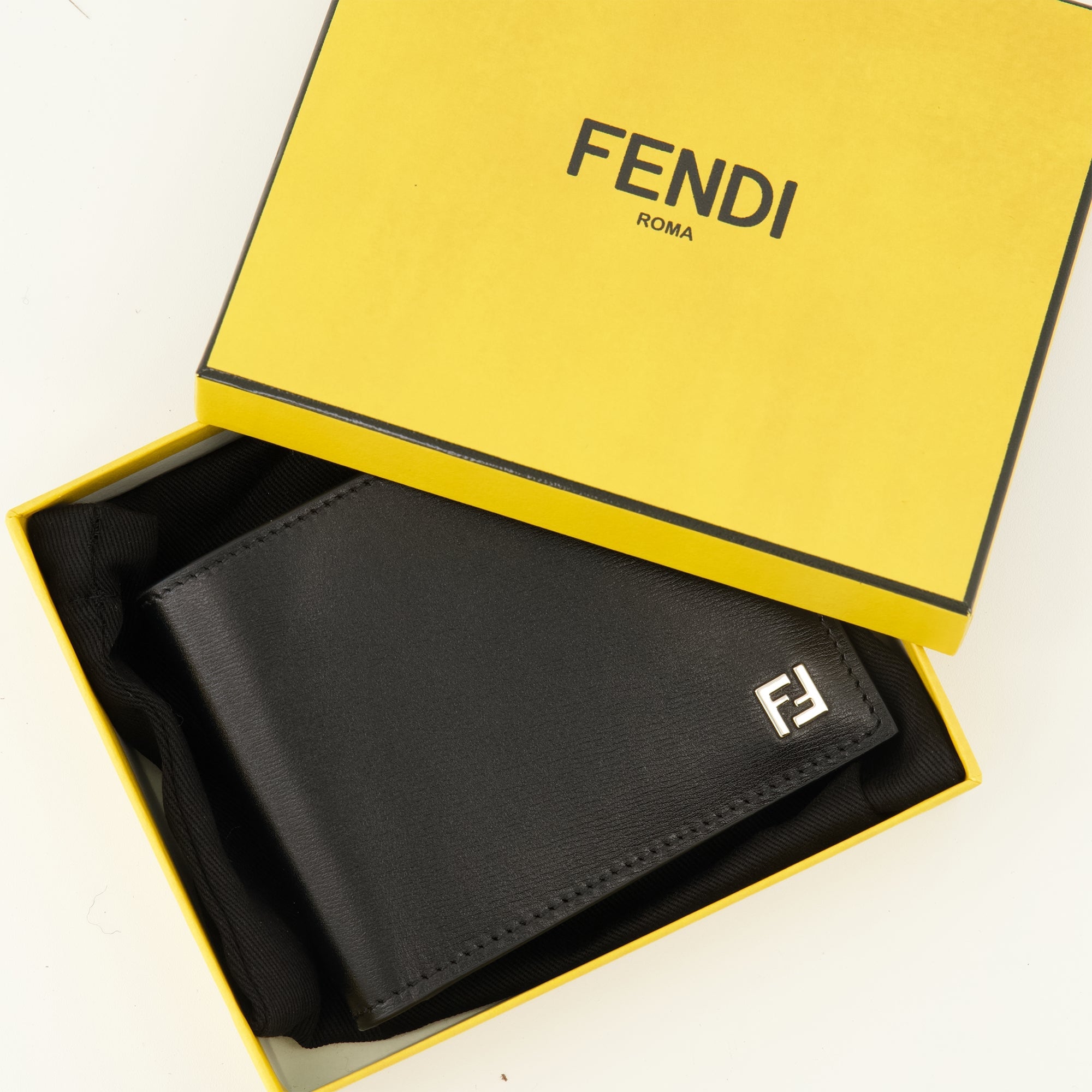 Image of Portefeuilles FF Squared Black by Fendi for Men - Season Spring-Summer 2026 - Detail View 2
