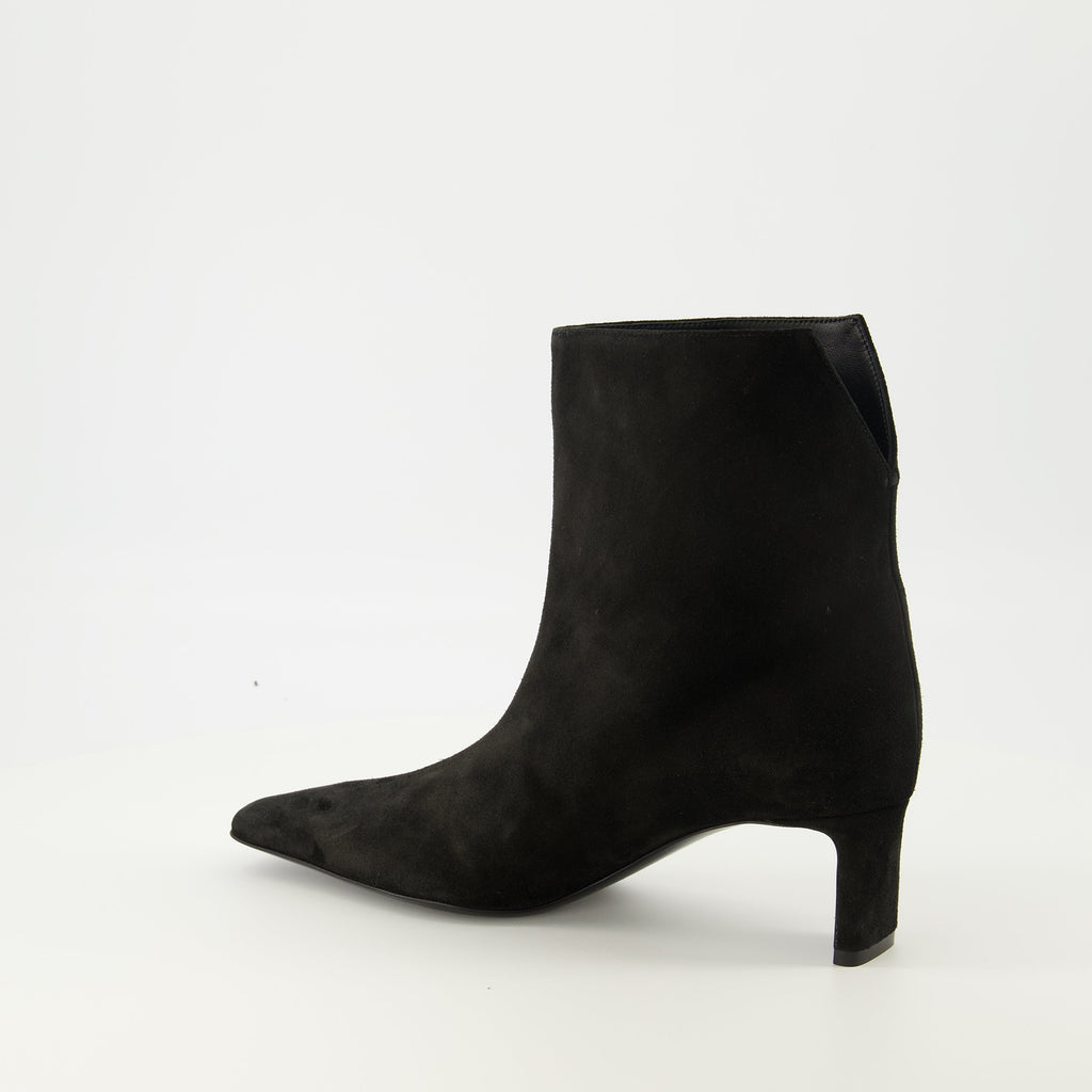 Khaite boots, Ona noir, calf leather, ankle boots, Fall-Winter collection