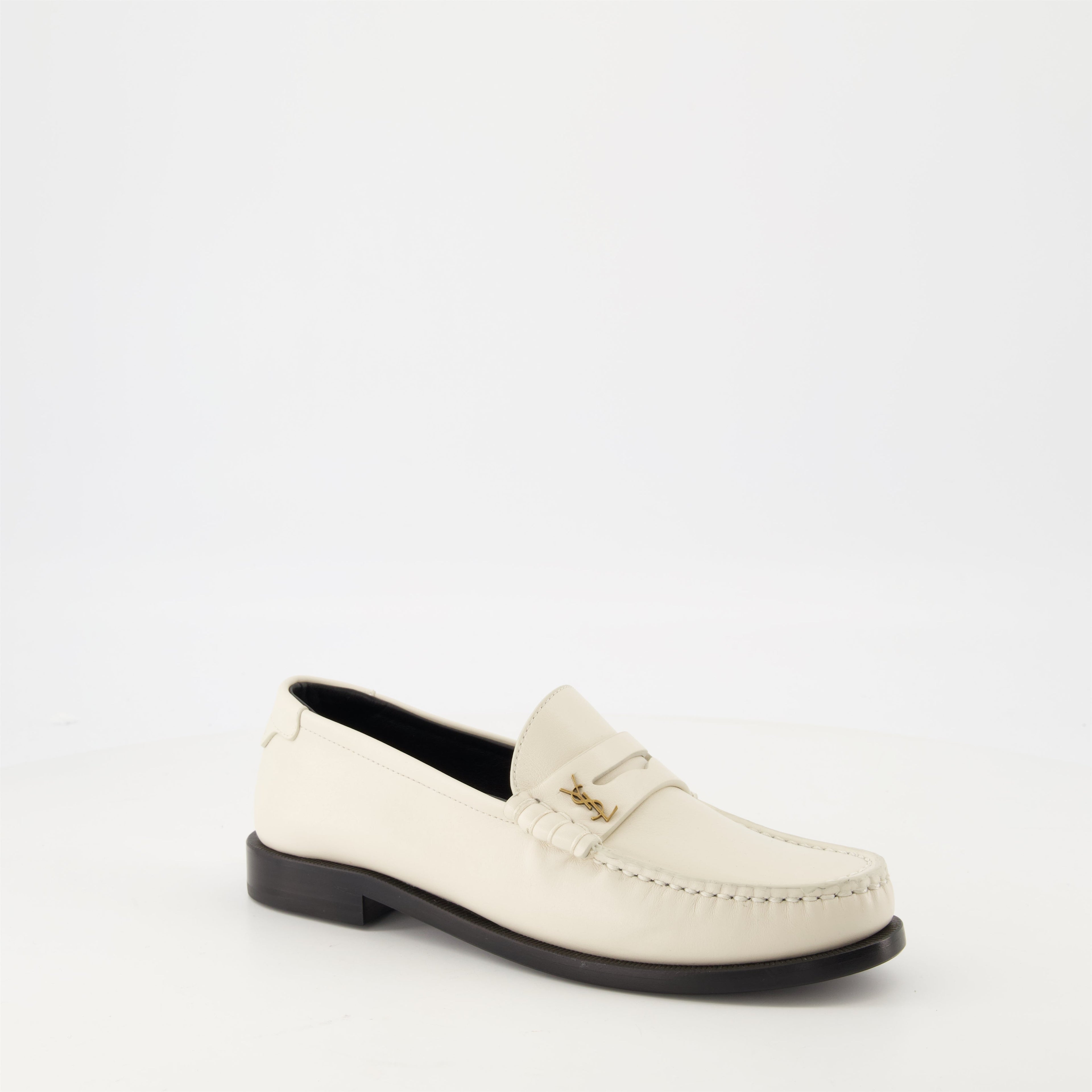 leather loafers, elegant loafers, slip-on shoes, round toe loafers, designer footwear