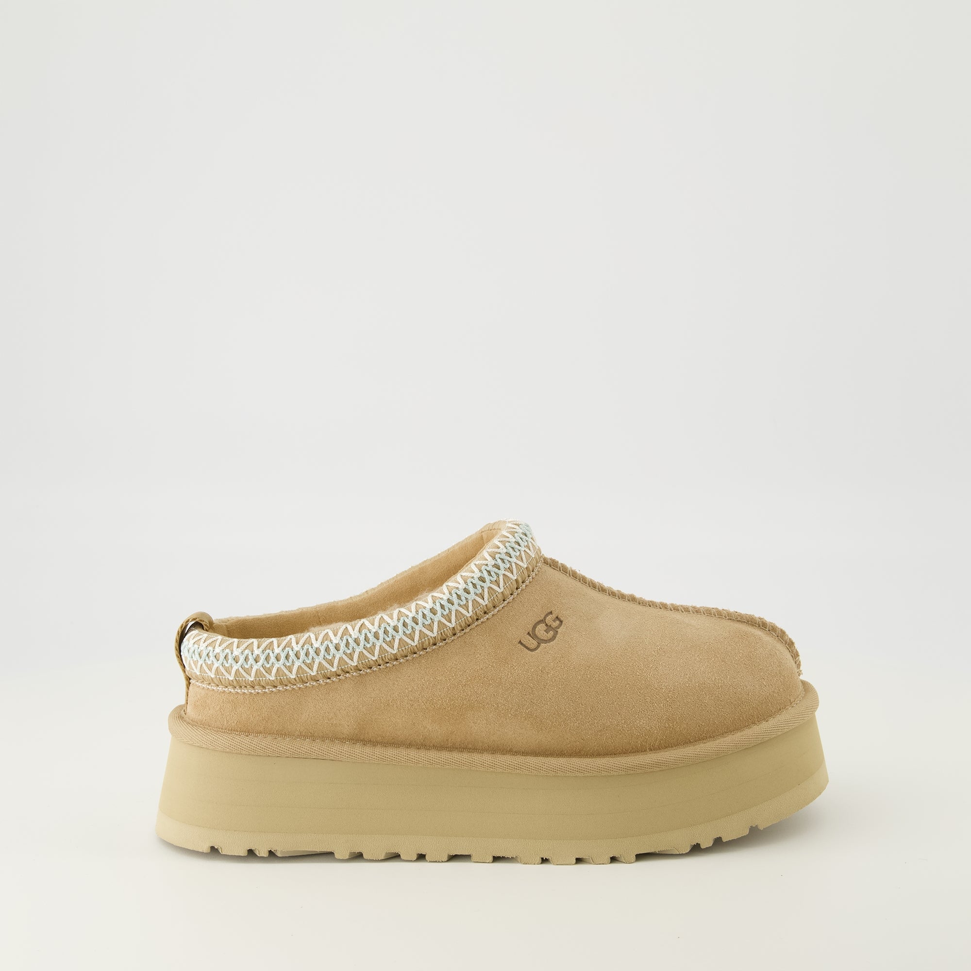 UGG Tazz II slides, beige suede slides, comfortable slip-on shoes, autumn-winter footwear, sustainable shoes
