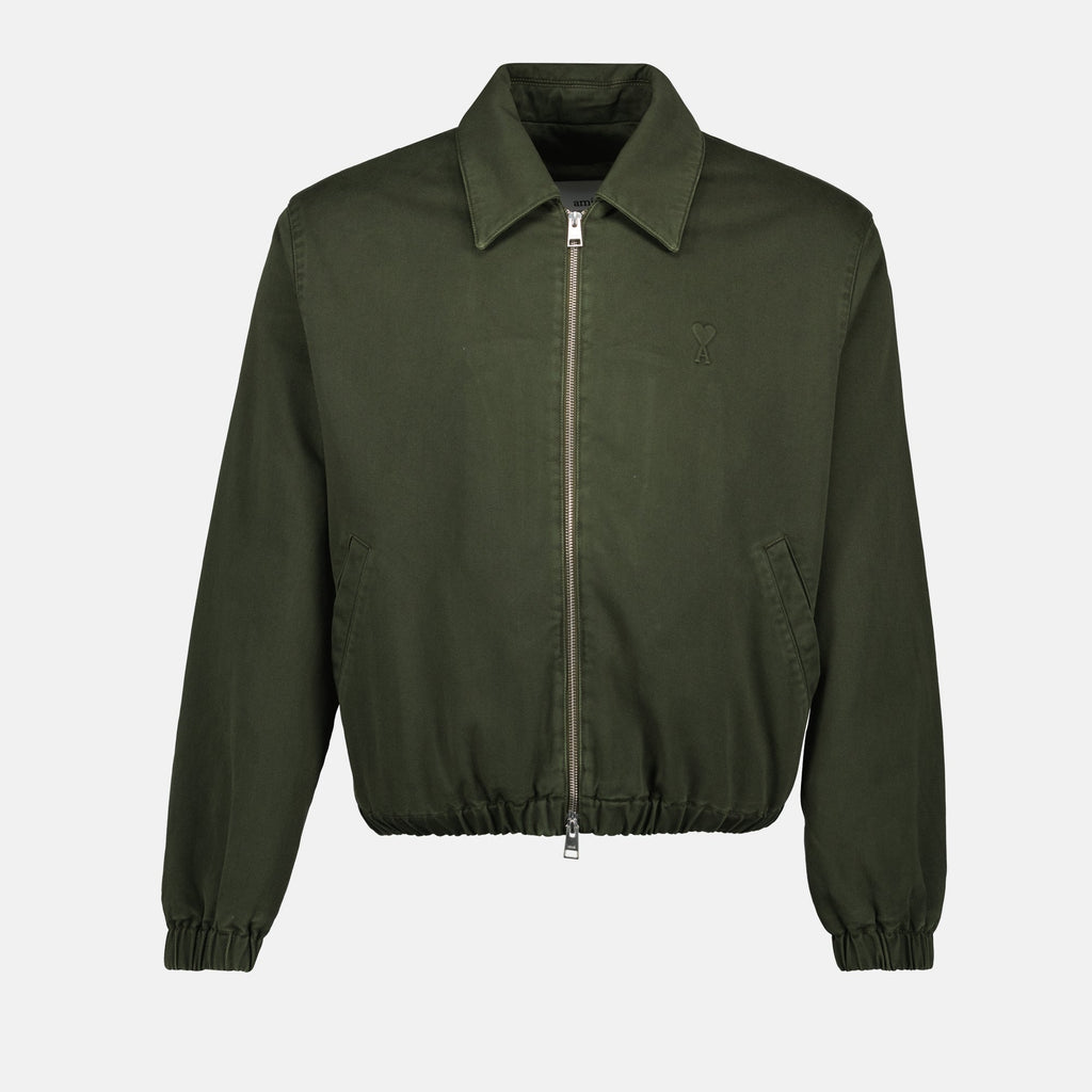 Bild vom Bomber Ami de coeur Kaki von Ami PARIS für Männer - Saison Frühling-Sommer 2025 - Vorderansicht