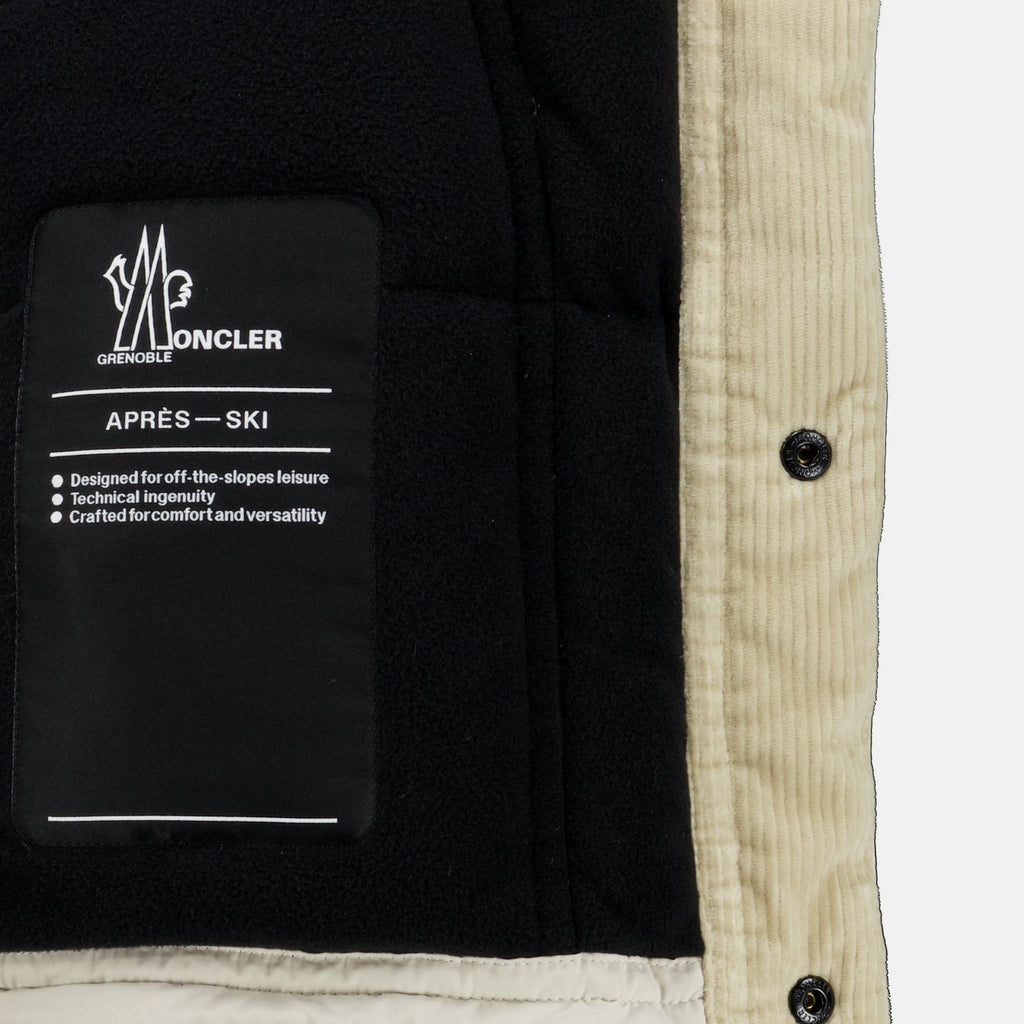 Weiße ärmellose Daunenjacke