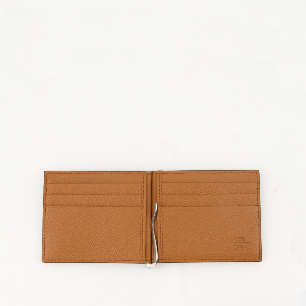 VLogo wallet, leather wallet, Valentino Garavani, men’s accessories, luxury wallet