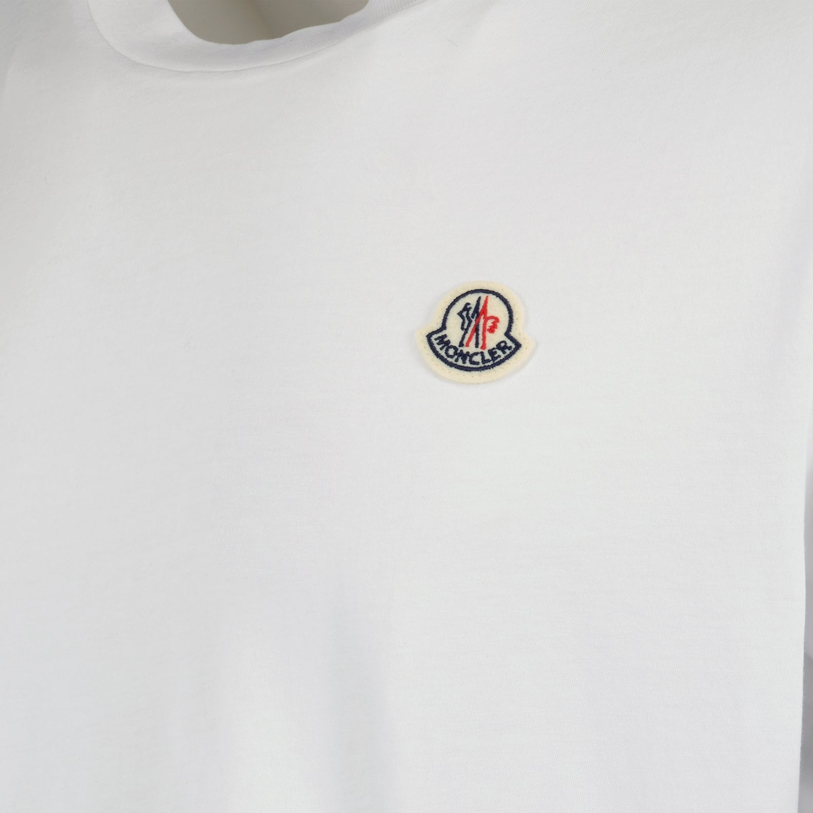 Image of White Logo T-Shirt Set by Moncler for Men - Season Autumn-Winter 2025 - Detail View 5