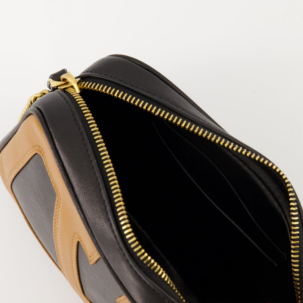 Image du sac cabas Viva Superstar par Valentino Garavani pour femmes - Saison Automne-Hiver 2025 - Détail 2