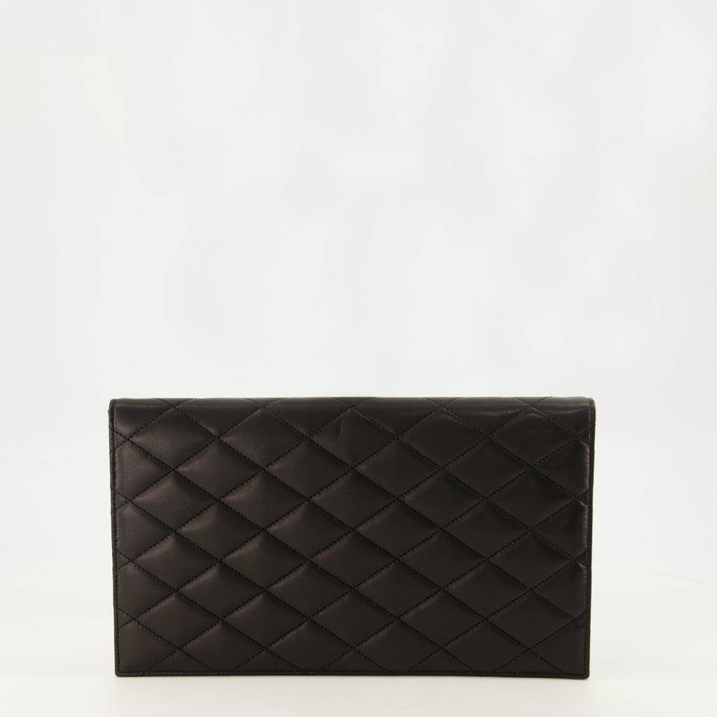 Pochette Paris キルティングレザー クラッチバッグ