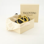 Image of Vlogo Reversible Belt by Valentino Garavani for Women - Season Autumn-Winter 2025 - Detail View 6