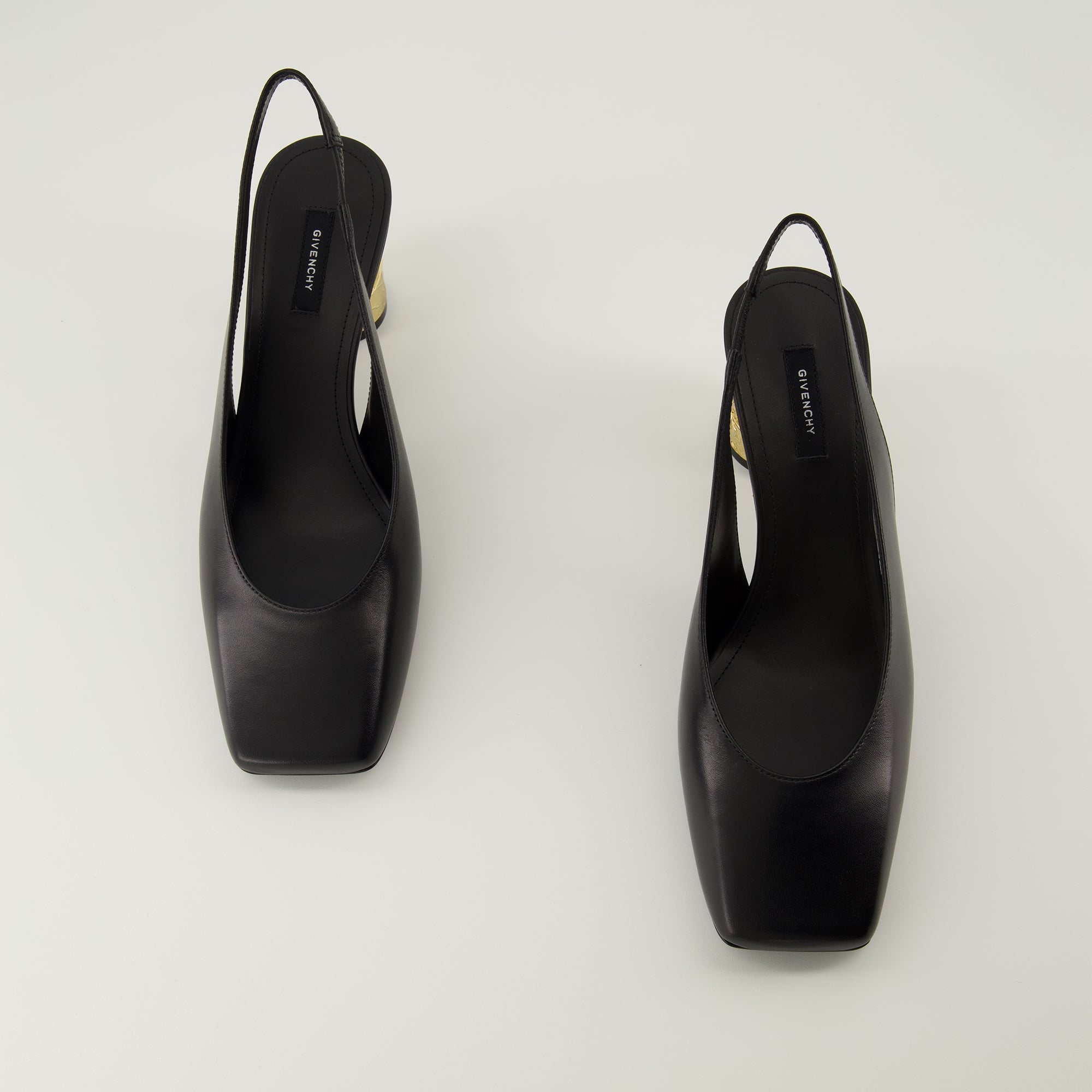 Imagen de los tacones de cinta negra Givenchy de Givenchy para mujeres - Temporada primavera-verano 2026 - Vista superior del par