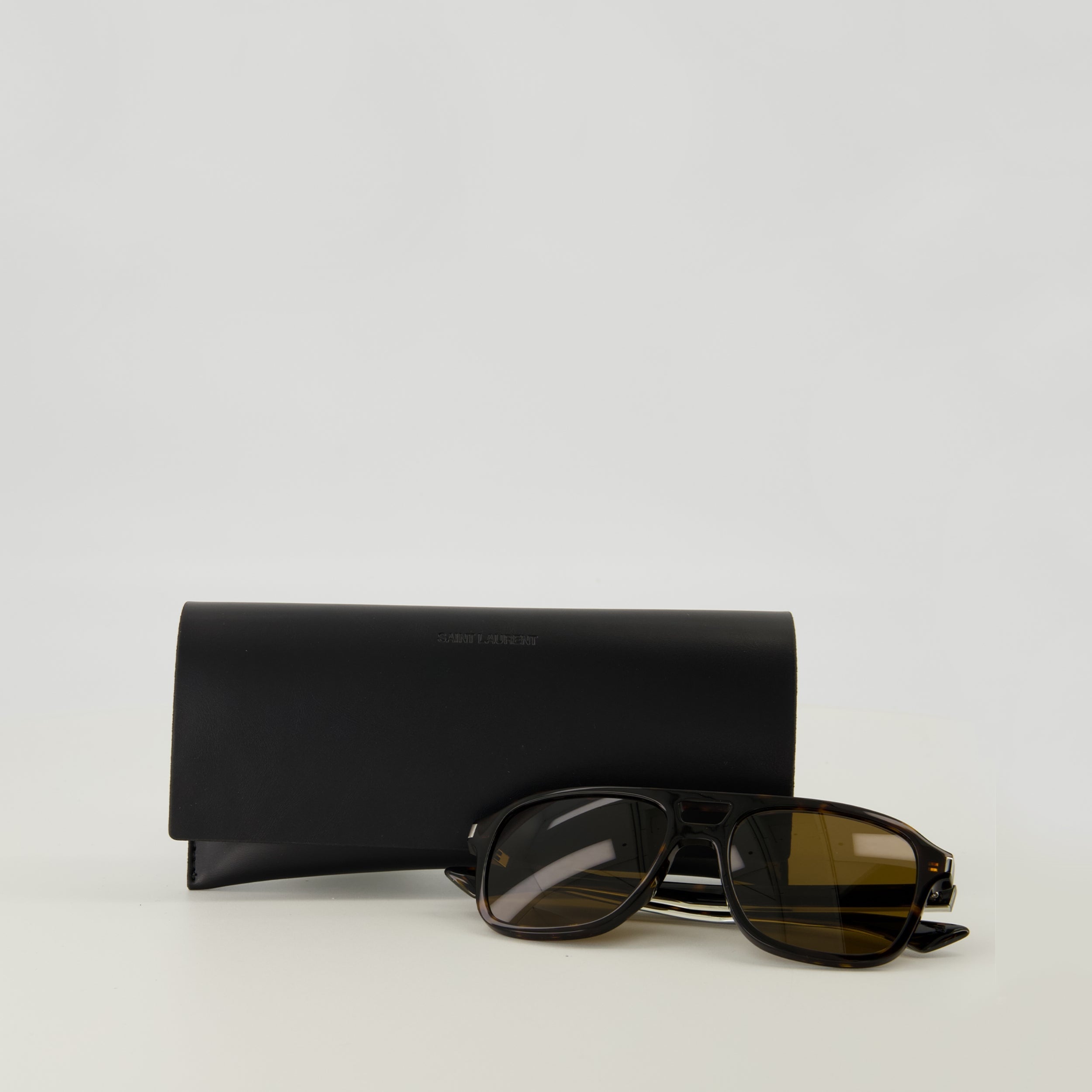 Image of SL881 Brown Sunglasses by Saint Laurent for Men - Season Spring-Summer 2026 - Detail View 2